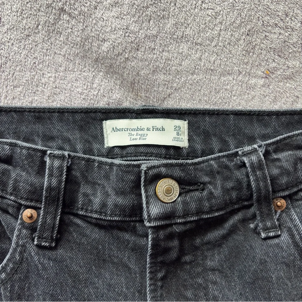 Abercrombie & Fitch Women's Gray Straight Leg Jeans Low Rise 29/8R - Picture 8 of 12